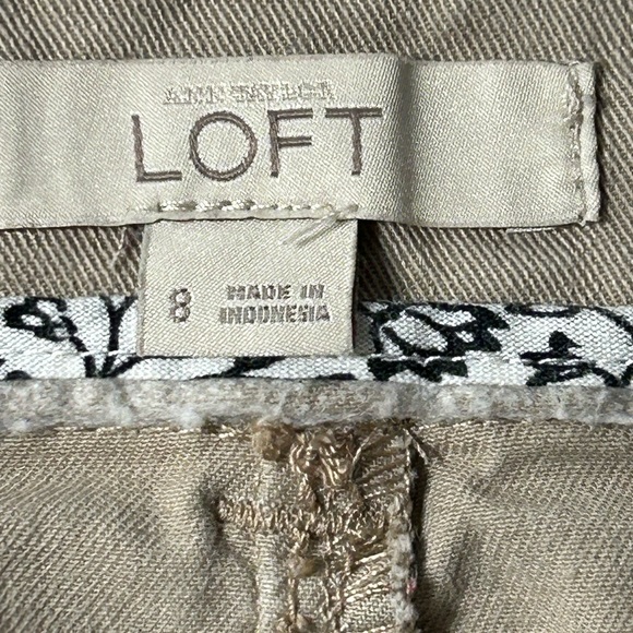 Loft women’s size 8 khaki skirt with front and‎ back pockets front zip - Picture 7 of 10